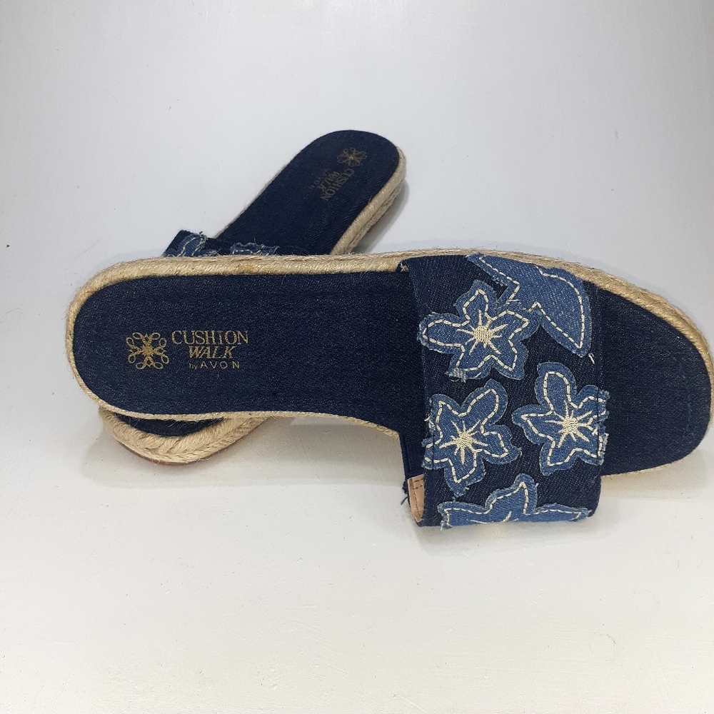 Avon Walk Demin Sandal with Floral Applique Sz8